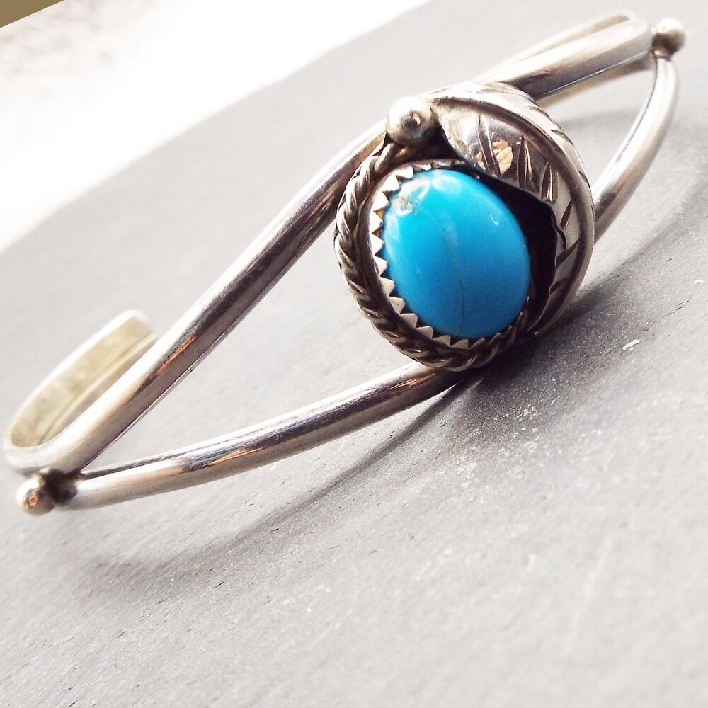 VINTAGE NAVAJO KINGMAN TURQUOISE STERLING LEAF DESIGN DAINTY BRACELET 65